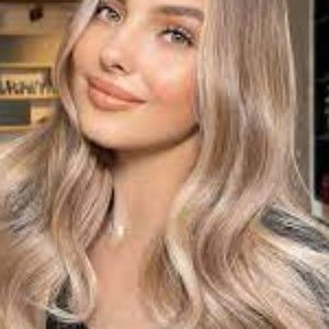 Meet your Posher, Lucy